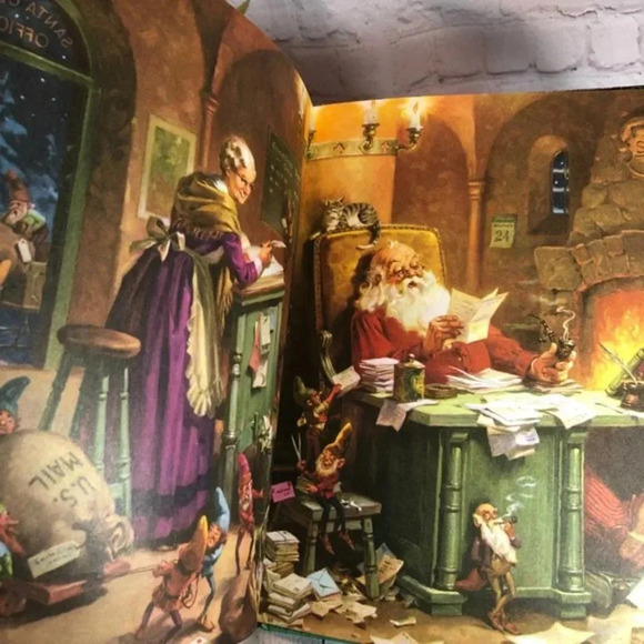 Pair of vintage childrens Christmas books - Picture 10 of 12